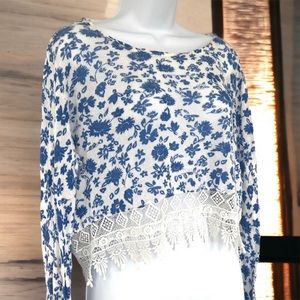 New H&M Soft Floral Knit Crop Lightweight Sweater